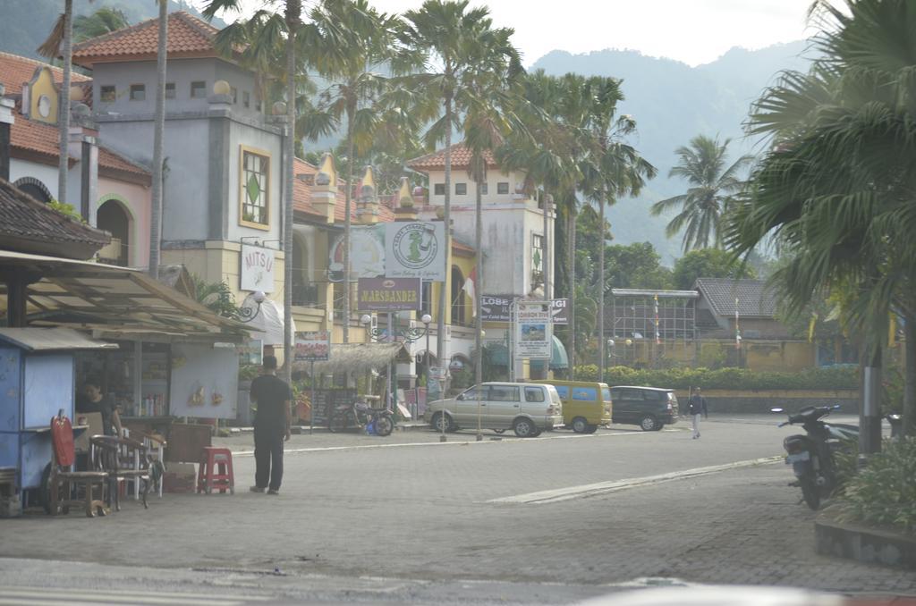 Villa Yukie Senggigi Montongbuwoh Exteriér fotografie