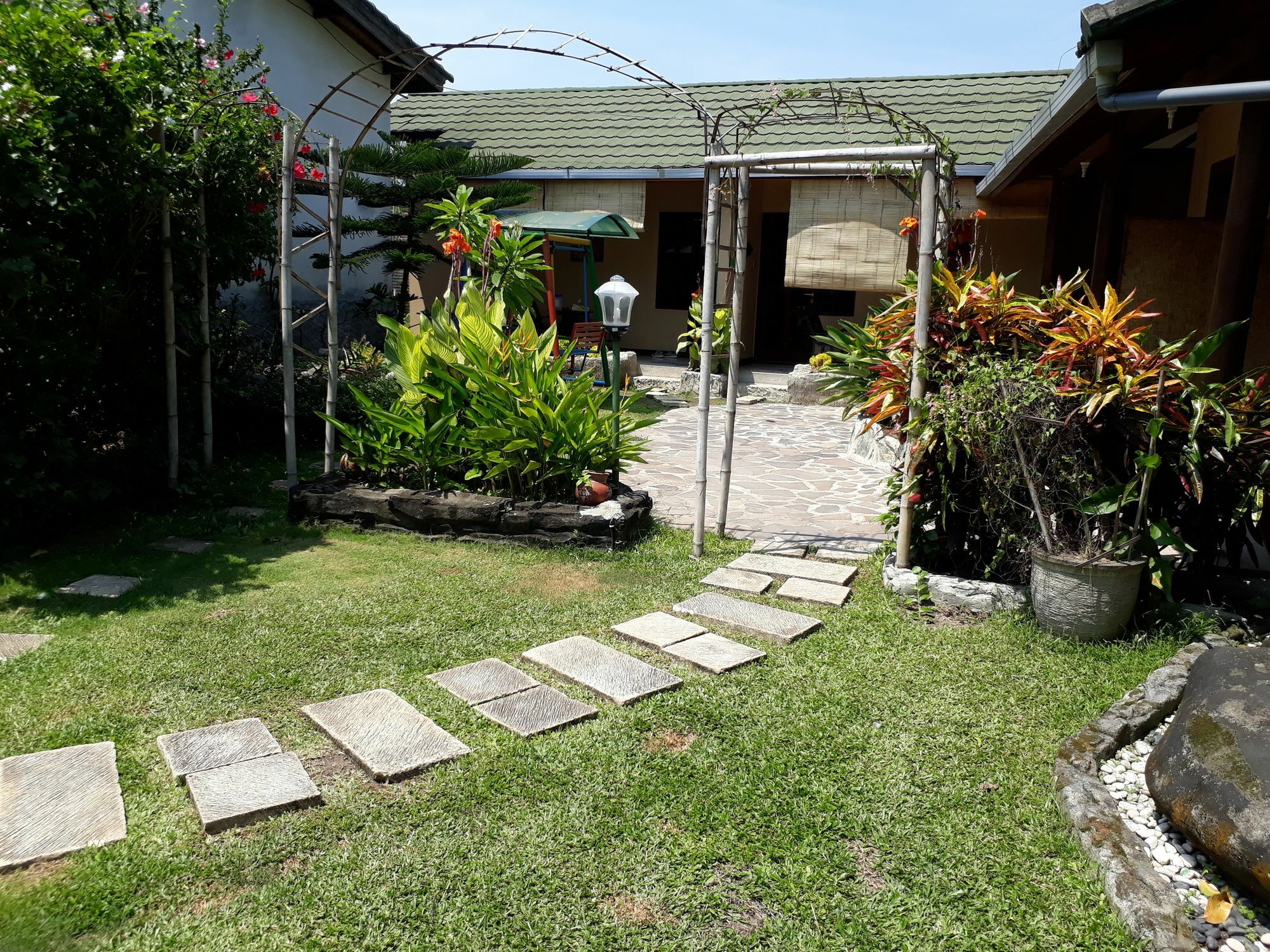 Villa Yukie Senggigi Montongbuwoh Exteriér fotografie