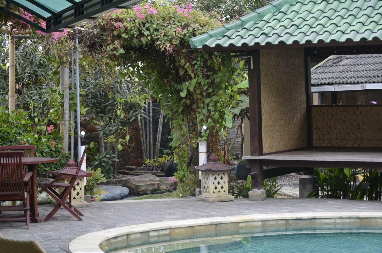 Villa Yukie Senggigi Montongbuwoh Exteriér fotografie
